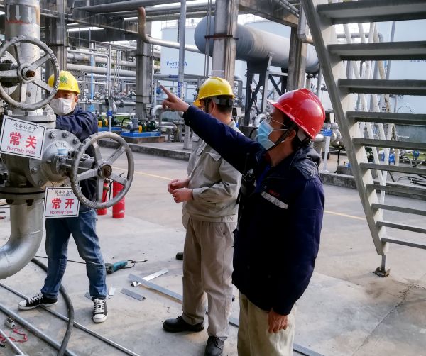 1.恪守職責、舍小家為大家——林慶波